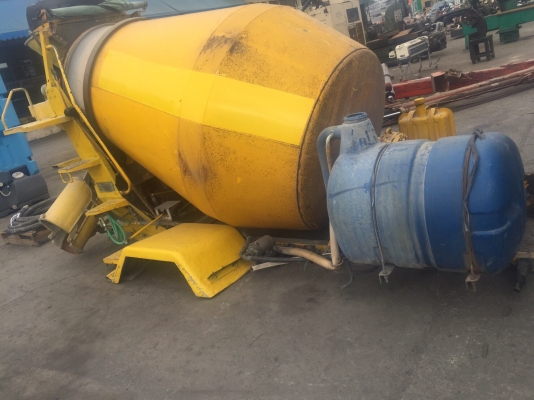 ขายโม่ปูน บรรจุได้ 2.5 คิว  เก่าจากนอก ยังไม่เคยใช้งาน ขายราคาถูก 210,000บาท