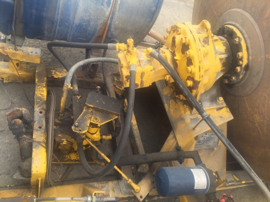 ขายโม่ปูน บรรจุได้ 2.5 คิว  เก่าจากนอก ยังไม่เคยใช้งาน ขายราคาถูก 210,000บาท