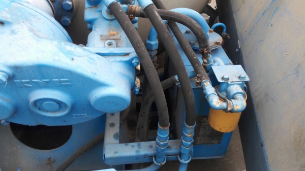 ขายโม่ปูน บรรจุได้ 4-6 คิว เก่าจากนอก ขายตามสภาพ ราคา 200,000บาท ขายโม่ปูน บรรจุได้ 4-6 คิว เก่าจากนอก ขายตามสภาพ ราคา 200,000บาท