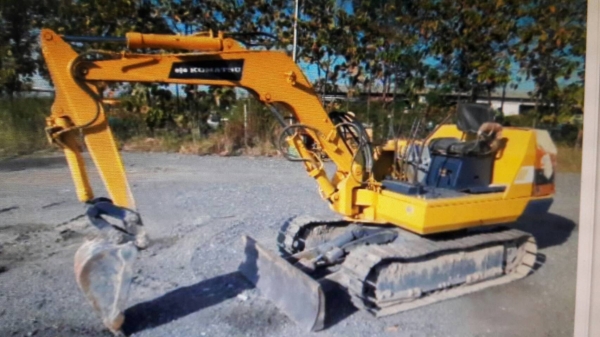 ขายรถขุดเล็ก KOMATSU 20-2 เก่าจากนอก  ขายตามสภาพ ราคาถูก 165,000 บาท