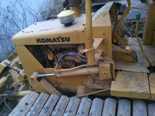 ขายKOMATSU D2 รุ่น5