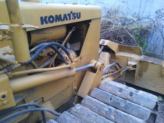 ขายKOMATSU D2 รุ่น5
