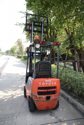 ขาย FOLKLIFT TOYOTA จิ๋วแต่แจ๋ว ยก 700-800 กิโลสบาย