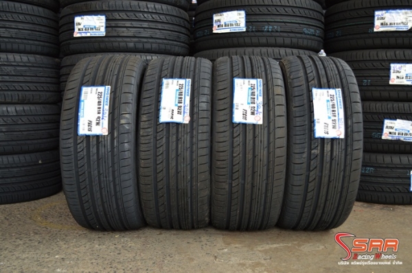 TOYO C1S 225/40R18 เส้นละ 6,500 บาท
