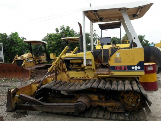 ขายค่ะ..KOMATSU D20PL-6  เก่าญี่ปุ่นแท้..สภาพสวย..เครื่องปั๊มดี  ระบบคล่อง..โทร..089-3818694  ดวงนภา