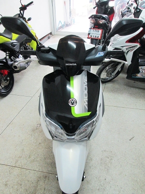 (โอนฟรี) ขาย Honda Moove ปี 2016 ไมล์แท้ 1717 กม ตัวใหม่ล่าสุดล้อ 2 สี มีระบบ Idling Stop รถหัวฉีดประหยัดน้ำมัน สภาพสวยเดิมๆ มีกุญแจแท้ 2 ดอก (โอนฟรี) ขาย Honda Moove ปี 2016 ไมล์แท้ 1717 กม ตัวใหม่ล่าสุดล้อ 2 สี มีระบบ Idling Stop รถหัวฉีดประหยัดน้ำมัน สภาพสวยเดิมๆ มีกุญแจแท้ 2 ดอก