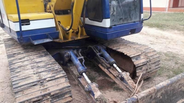 ขาย 395,000 KOBELCO SK60-3 เครื่องดี ปั้มแรง ช่วงล่างดี เอวแน่น ไฟฟ้าตัด เอกสารซื้อขาย รถอยู่ จ.บุรีรัมย์ 090-772-3710 090-772-3708 ขาย 395,000 KOBELCO SK60-3 เครื่องดี ปั้มแรง ช่วงล่างดี เอวแน่น ไฟฟ้าตัด เอกสารซื้อขาย รถอยู่ จ.บุรีรัมย์ 090-772-3710 090-772-3708