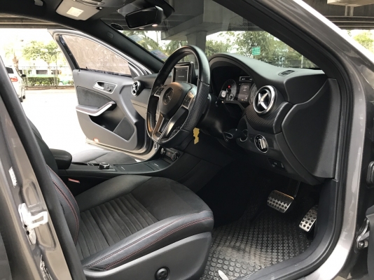 BENZ A180 AMG SPORT 2015 สีเทา รถมือเดียว วิ่งน้อย ถูกสุดในตลาด