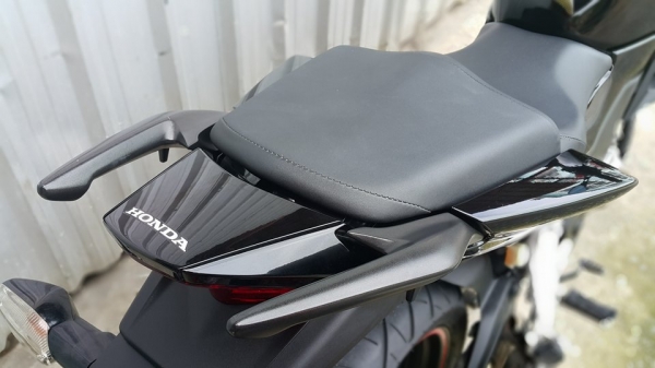 CB300f 2014 รถบ้านใช้งานน้อย สวยมาก ราคาต่อรองได้