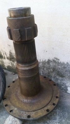 ขาย ปํ้มไฮดรอลิกด์ ปั๊มนํ้า ออย เฟืยงขับ  ซุ้มครัช และอะไหล่อีกหลายอย่าง รถแทรกเตอร์ D-4 D-5 D-6 ของเก่าสภาพสวยครับ ขายไม่แพง