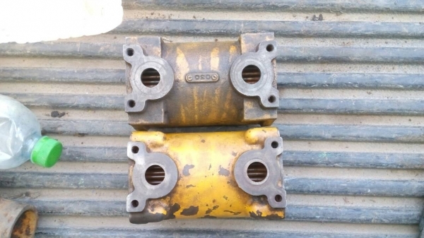 ขาย ปํ้มไฮดรอลิกด์ ปั๊มนํ้า ออย เฟืยงขับ  ซุ้มครัช และอะไหล่อีกหลายอย่าง รถแทรกเตอร์ D-4 D-5 D-6 ของเก่าสภาพสวยครับ ขายไม่แพง