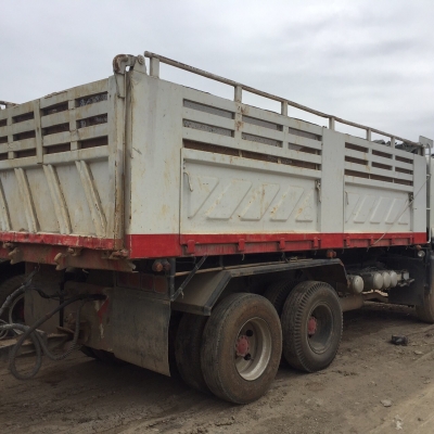 ขายรถ 10 ล้อ แม่เดี่ยว 2 เพลา กระบะเหล็ก อู่.สามมิตร ISUZU 360 ปี.53 ราคา 1800000 ต่อรอง สนใจรีบจองด