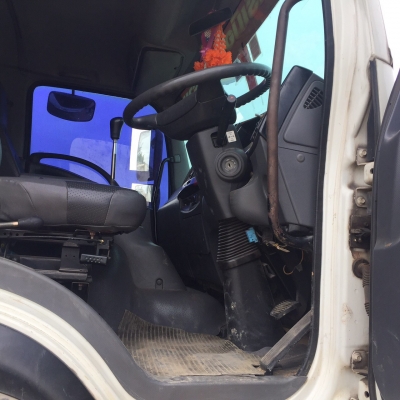 ขายรถ 10 ล้อ แม่เดี่ยว 2 เพลา กระบะเหล็ก อู่.สามมิตร ISUZU 360 ปี.53 ราคา 1800000 ต่อรอง สนใจรีบจองด