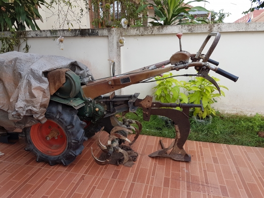 ขายรถพรวนดิน สวยโทรและไลน์ 0840560785