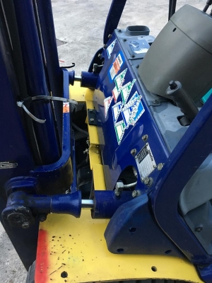 ขาย komatsu 2.5t เสา 5m