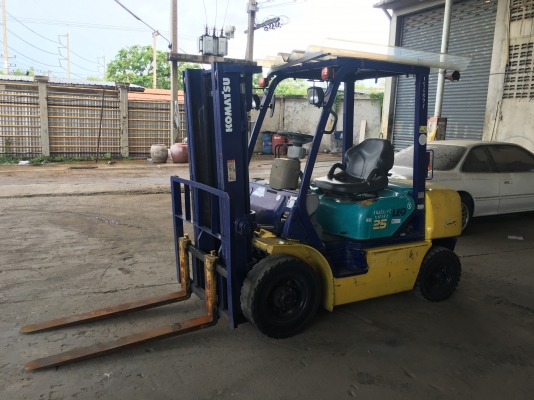 ขาย komatsu 2.5t