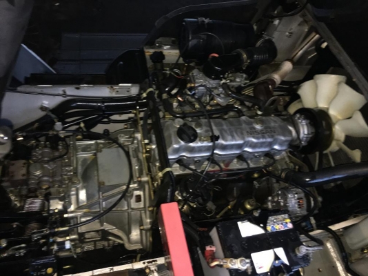 ขาย nissan 2.5t เสา 4เมตร