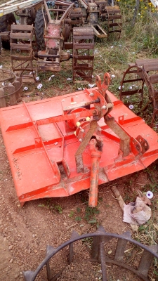 เครื่องตัดหญ้ารถไถ