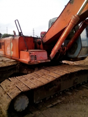 ขาย,,ตัดราคาพ่อค้า รถแบ็คโฮ HITACHI EX200-3  ไฟฟ้าครบ,,ไม่มีเอกสาร,, ขายราคา360,000 บาท รถจอดระยอง,, สนใจ 0835601591 หรือ 0903494058