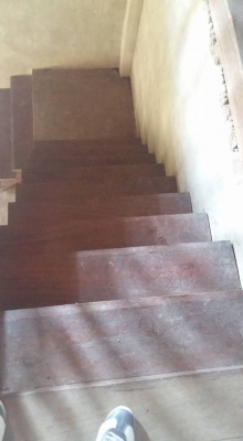 ขายบ้านไม้เรือนเก่าไม้เป็นไม้เนื้อแข็งทั้งหลังครับ