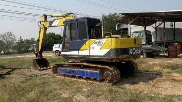 ขาย 595,000 KOBELCO SK100 MARK 2   เครื่องเดิม ปั้มดี ช่วงล่างเต็ม เอกสารอินวอย  รถอยู่ จ.ร้อยเอ็ด 090-772-3710 090-772-3708