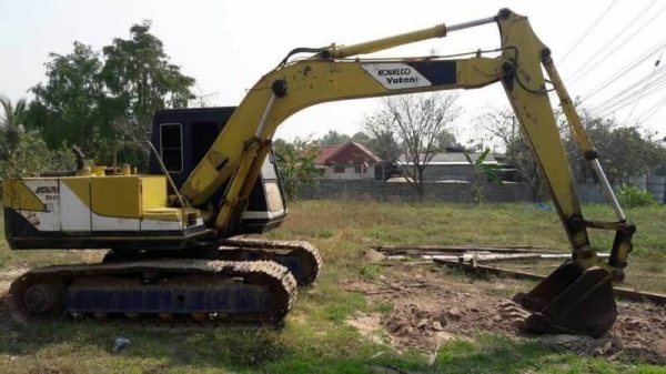 ขาย 595,000 KOBELCO SK100 MARK 2   เครื่องเดิม ปั้มดี ช่วงล่างเต็ม เอกสารอินวอย  รถอยู่ จ.ร้อยเอ็ด 090-772-3710 090-772-3708