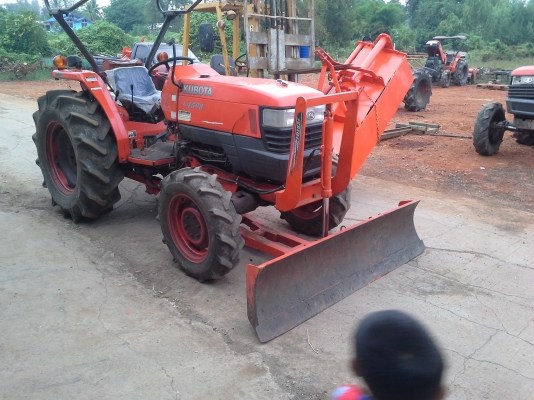 ขาย4508เดิมๆอุปกรครบดันหน้า ผาน6โลตาลี่สนใจดูรถอ.บ้านหมี่ส่งฟรีทั่วไทย