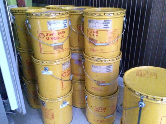 ขายจาระบีเกรดคุณภาพสูง Shell ใช้ในอุตสาหกรรมประกอบรถยนต์ ของใหม่ มีหลายถังครับ