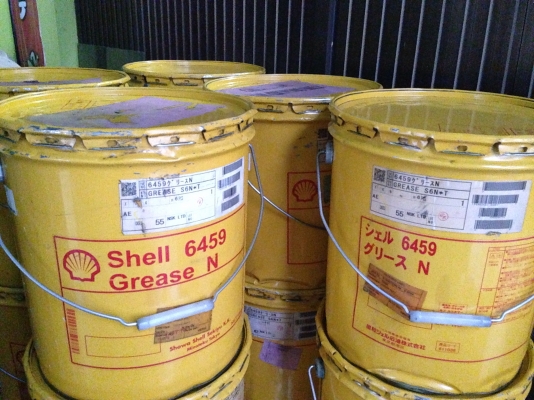 ขายจาระบีเกรดคุณภาพสูง Shell ใช้ในอุตสาหกรรมประกอบรถยนต์ ของใหม่ มีหลายถังครับ