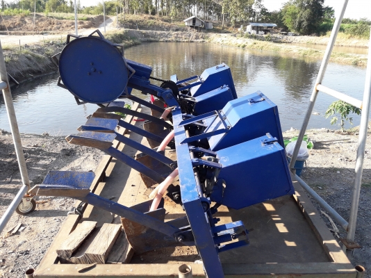 เครื่องหยอดข้าวโพด ขอบคุณเฮียหมูปากช่องครับ