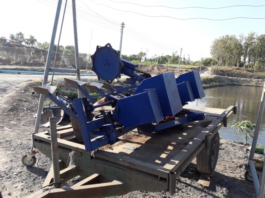 เครื่องหยอดข้าวโพด ขอบคุณเฮียหมูปากช่องครับ