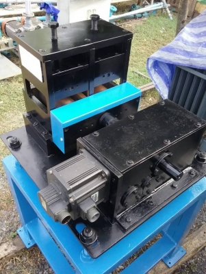 ขาย 60,000 เครื่องรีดเหล็กแบน และ ดัดเหล็กเส้น ในเครื่องเดียวกัน รีดแผ่นได้หน้ากว้าง 150 mm.(6")และดัดเหล็กเส้นได้โตเกิน 1" ขาย 60,000 เครื่องรีดเหล็กแบน และ ดัดเหล็กเส้น ในเครื่องเดียวกัน รีดแผ่นได้หน้ากว้าง 150 mm.(6")และดัดเหล็กเส้นได้โตเกิน 1"