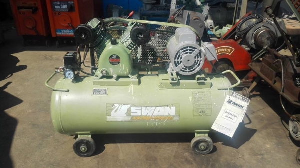 ** SOLD ** ปั้มลม SWAN รุ่น SV P-201 มอเตอร์ Mitsu 1 HP ไฟบ้าน 220V ถัง 85 ลิตร ใช้งานเดือนเดียวสภาพใสๆวัยรุ่นชอบ!!
