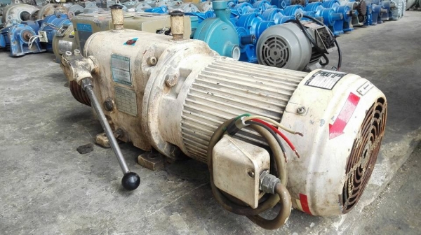 ** SOLD ** เกียร์กระตุกญี่ปุ่นปรับรอบพร้อมมอเตอร์ YASKAWA JAPAN 5 HP 380V มี 4 สปีด สภาพสวยพร้อมใช้งาน