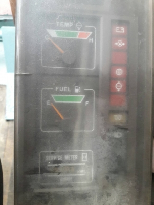 ขายค่ะ..HITACHI  EX90  เก่าใน  ปรับสภาพใหม่..ทำสี..เช็คระบบพร้อมใช้...ลองระบบกันได้ทุกวัน....โทร  089-3818694  ดวงนภา