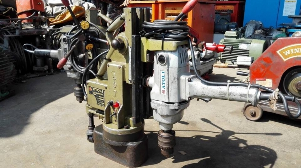 ** เหลือ 1 ตัว ** สว่านแม่เหล็ก ATOLI รุ่น TC 10S Drilled 2-25 mm.หัวสว่านเป็นเตเปอร์ตบออกได้ สภาพใสๆวัยรุ่นชอบ!!