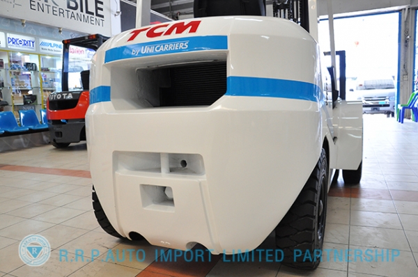 ขายรถโฟล์คลิฟท์มือสอง TCM รุ่น FD30C37-2U800740 นำเข้าจากประเทศญี่ปุ่น 100\% ไม่เคยใช้งานในประเทศไทย