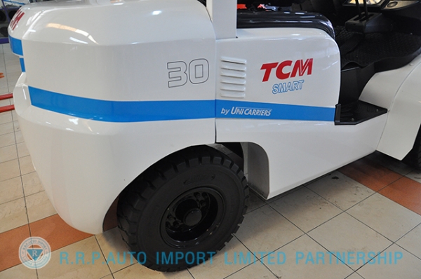 ขายรถโฟล์คลิฟท์มือสอง TCM รุ่น FD30C37-2U800740 นำเข้าจากประเทศญี่ปุ่น 100\% ไม่เคยใช้งานในประเทศไทย