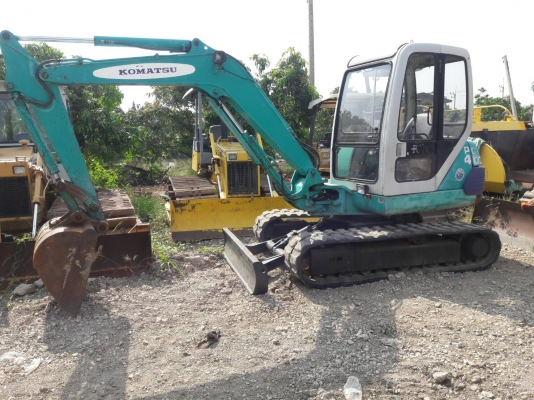 ขายค่ะ..KOMATSU PC40-7 เก่าญี่ปุ่นแท้..สภาพสวย..มีเก๋งพร้อม...ลองระบบกันได้ทุกวัน..โทร..089-3818694  ดวงนภา..