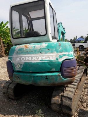 ขายค่ะ..KOMATSU PC40-7 เก่าญี่ปุ่นแท้..สภาพสวย..มีเก๋งพร้อม...ลองระบบกันได้ทุกวัน..โทร..089-3818694  ดวงนภา..
