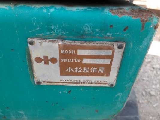 ขายค่ะ..KOMATSU PC40-7 เก่าญี่ปุ่นแท้..สภาพสวย..มีเก๋งพร้อม...ลองระบบกันได้ทุกวัน..โทร..089-3818694  ดวงนภา..