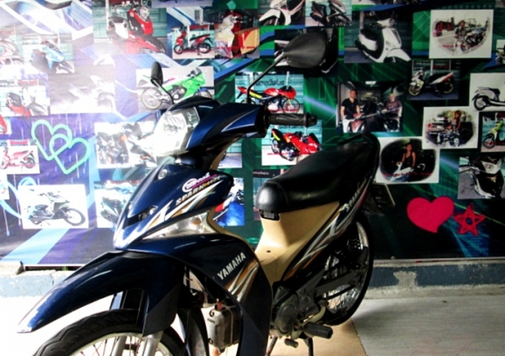 SPARK 115 i สีนํ้าเงิน สต๊าทเท้า เครื่องยนต์ 115 ซีซี.หัวฉีด สด19900 SPARK 115 i สีนํ้าเงิน สต๊าทเท้า เครื่องยนต์ 115 ซีซี.หัวฉีด สด19900