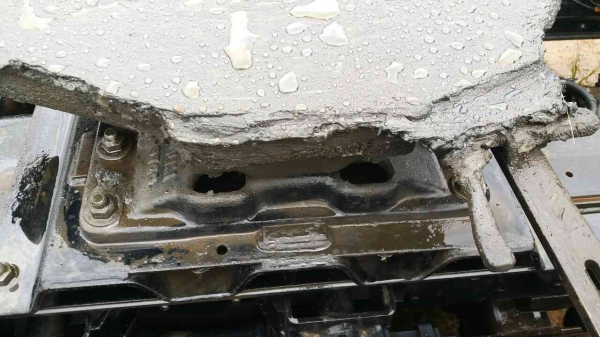 ขายเงินดาวน์ 10 ล้อฟัวลาก 360 แรง ปี2556 เจ้าของขับเองหรือตัดสดก็ได้