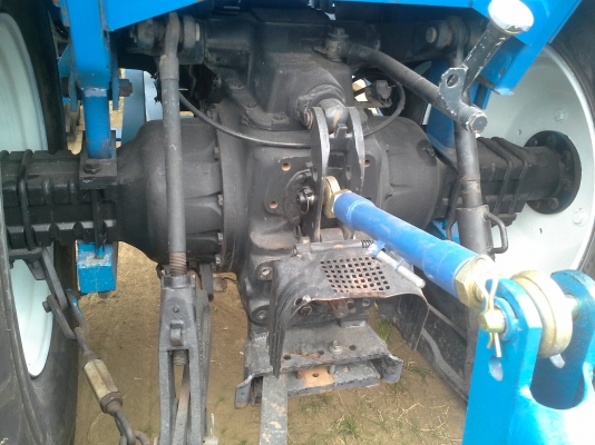 ขาย AT 6610 s 90แรง คานนิวฮอแลน เกียรกลาง 8&times;2  ดันหน้า KHLหาง 7 CMT พร้อมทะเบืยนรถองค์การ  อ.บ.ต ใช้น้อย 2223 ช.ม.สภาพแน้นดีพร้อมใช้