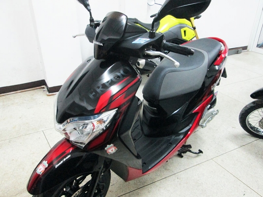 (โอนฟรี) ขาย Honda Moove ปี 2016 ลาย Liverpool สาวก the kop ไม่ควรพลาด ไมล์แท้ 4543 กม