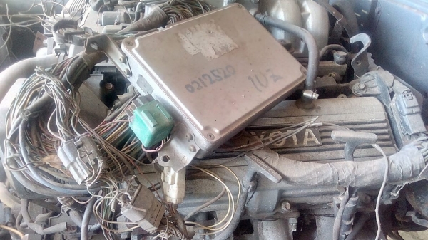 ... ขายเครื่อง 1UZ พร้อมใบอินวอย ครับ ...