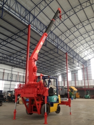 ขายรถฟอร์คลิฟต์ KOMATSU  โคมัตสุ ติดเครนTADANO3ตัน ยกสูง9เมตร พร้อมขาหน้าหลัง ยึดเข้าออกได้