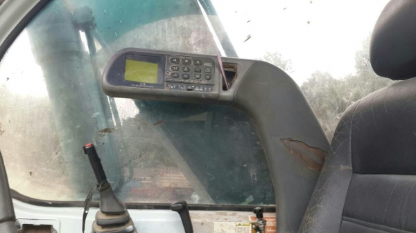 รถแม็คโค KOBELCO รุ่น MARK-V เอวแน่น แท็คหนา ไฟฟ้าครบ แอร์เย็น รถแม็คโค KOBELCO รุ่น MARK-V เอวแน่น แท็คหนา ไฟฟ้าครบ แอร์เย็น