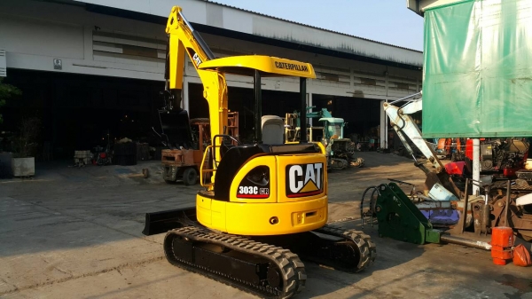 ขาย รถขุด CATERPILLAR รุ่น 303C CR มือสองญี่ปุ่น แทรกยางใหม่  สลัก บูท เองแน่น 100\%  แรงดี ทำงานไวทุกระบบ สวย พร้อมใช้งาน มือถือ/LINE ID : 0818753444