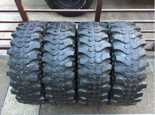 ยางตะขาบ Simex 31 10.5 R15 ปลายปี12 ไม่มีปะ พร้อมใช้งาน ราคาไม่แพง ยางตะขาบ Simex 31 10.5 R15 ปลายปี12 ไม่มีปะ พร้อมใช้งาน ราคาไม่แพง